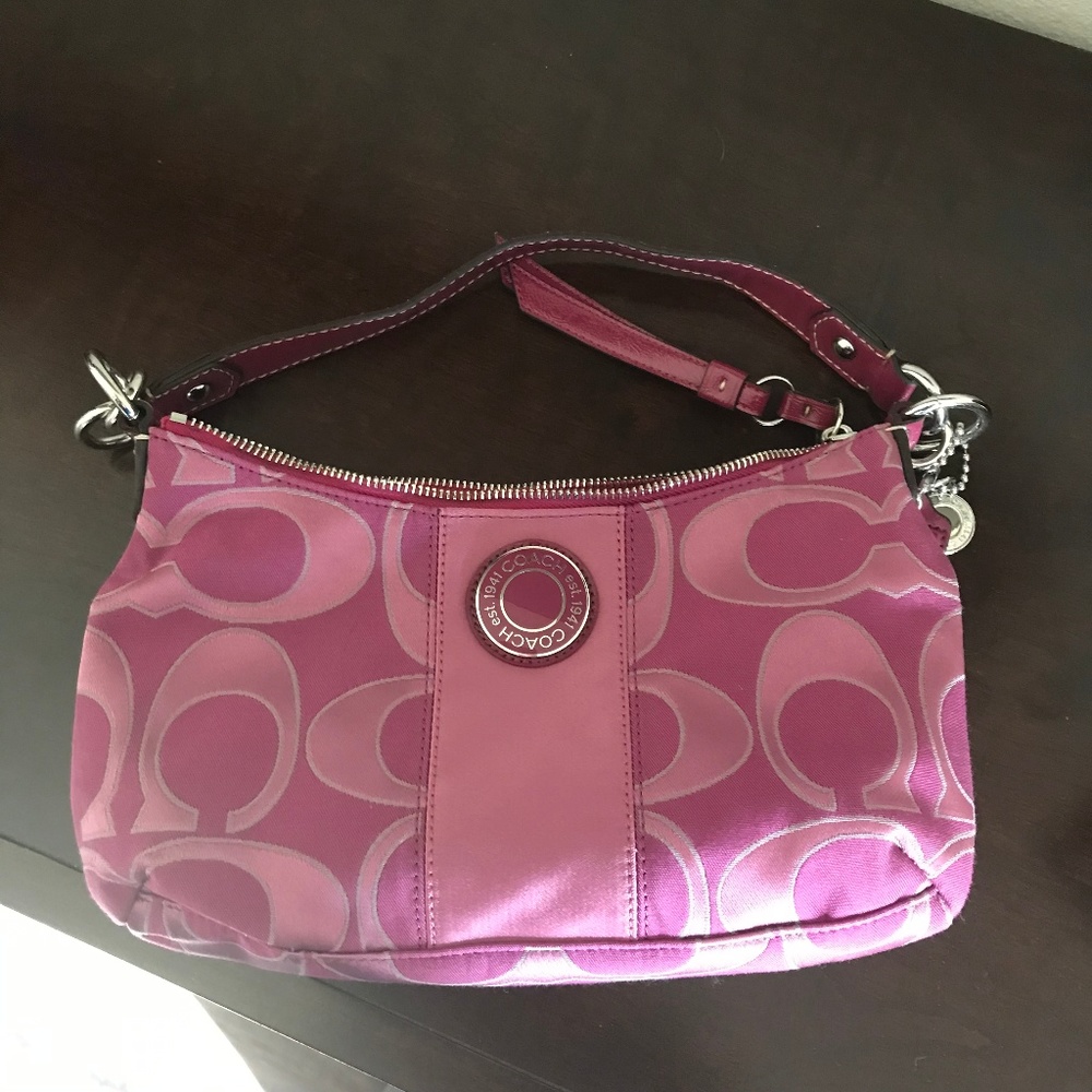Pre-Loved Fuchsia Coach Mini Shoulder Bag